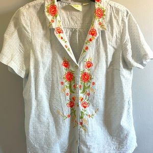 Maeve by Anthropology adorable floral blouse